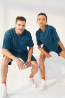 Zümrüt Küçük Yazı Baskılı O Yaka Oversize Bermuda Şort Takım Sevgili Kombini - 2