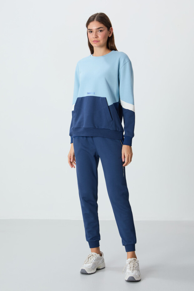 Açık Mavi Kompakt Pamuklu Kalın Pürüzsüz Dokulu O Yaka Standart Kalıp Kadın Sweatshirt - 97289 - 3