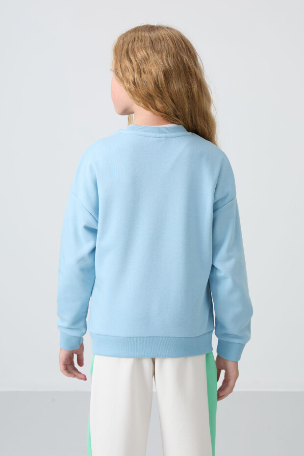 Açık Mavi Pamuklu İçi Tüylü Yumuşak Dokulu Rahat Form Nakışlı Kız Çocuk Sweatshirt - 75150 - 5