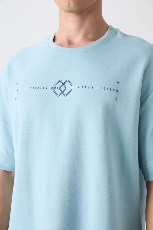 Açık Mavi Pamuklu Kalın Yumuşak Dokulu Oversize Fit Baskılı Erkek T-Shirt - 88323 - 3