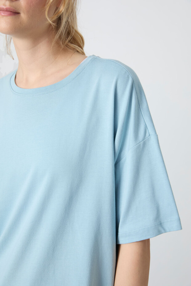 Açık Mavi Penye Modal Yumuşak Tuşeli Oversize Fit Basic Kadın T-Shirt- 97285 - 3