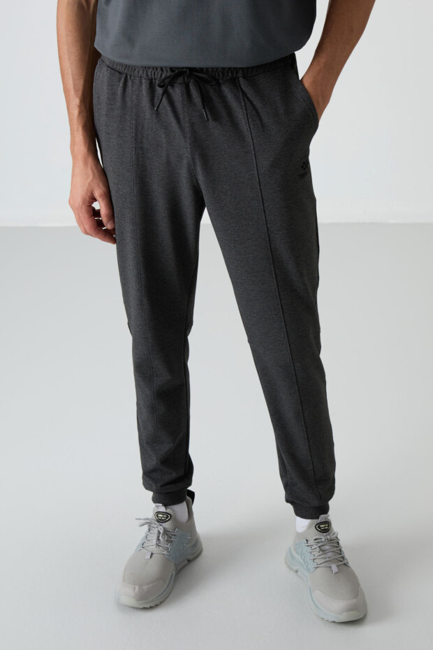 Antrasıt Melanj Pamuklu Yumuşak Dokulu Comfort Fit Nakışlı Erkek Jogger - 82123 - 1