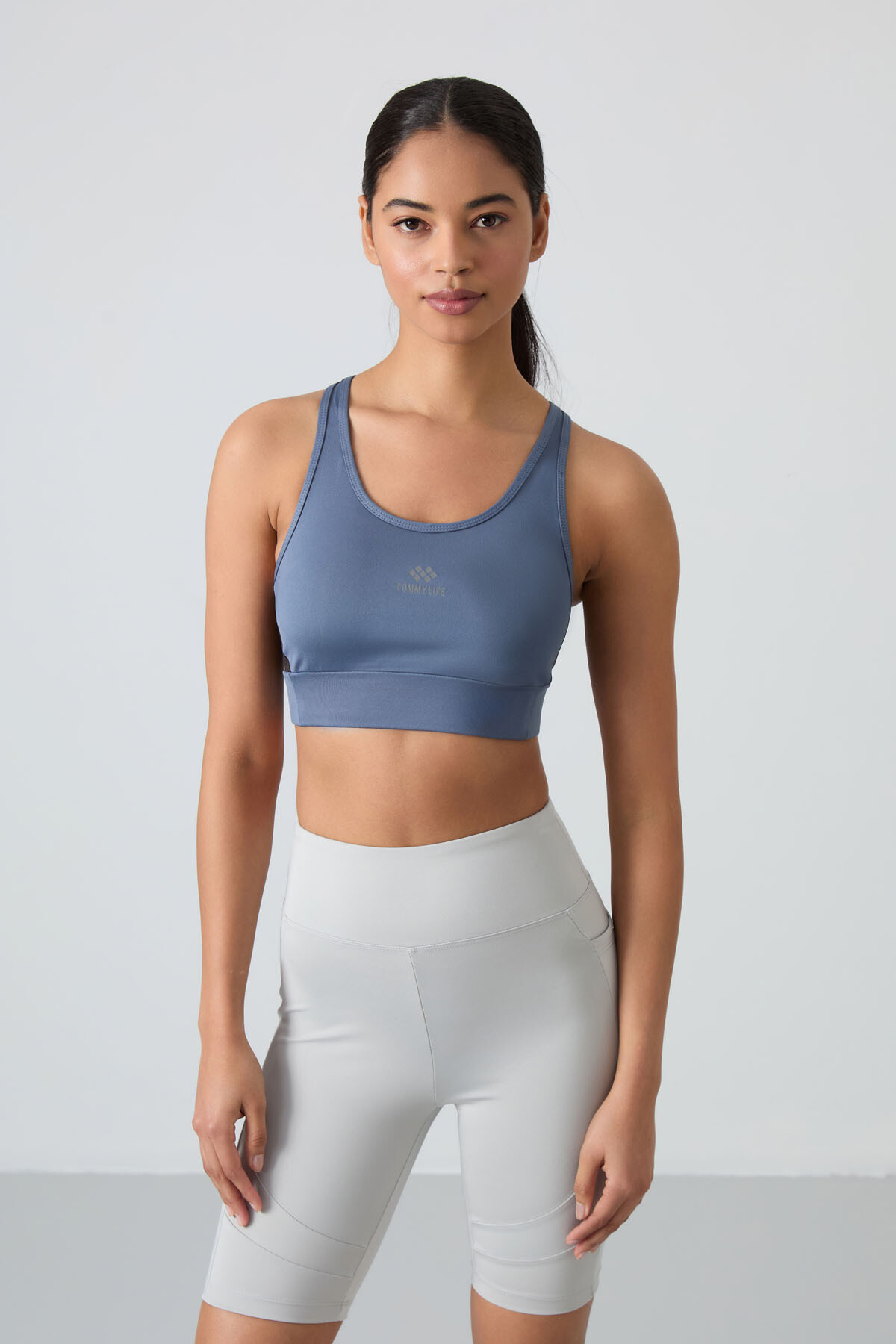 Petrol Çapraz Sırt Detaylı Slim Fit U Yaka Pedli Kadın Spor Büstiyer - 97121 - TOMMYLIFE