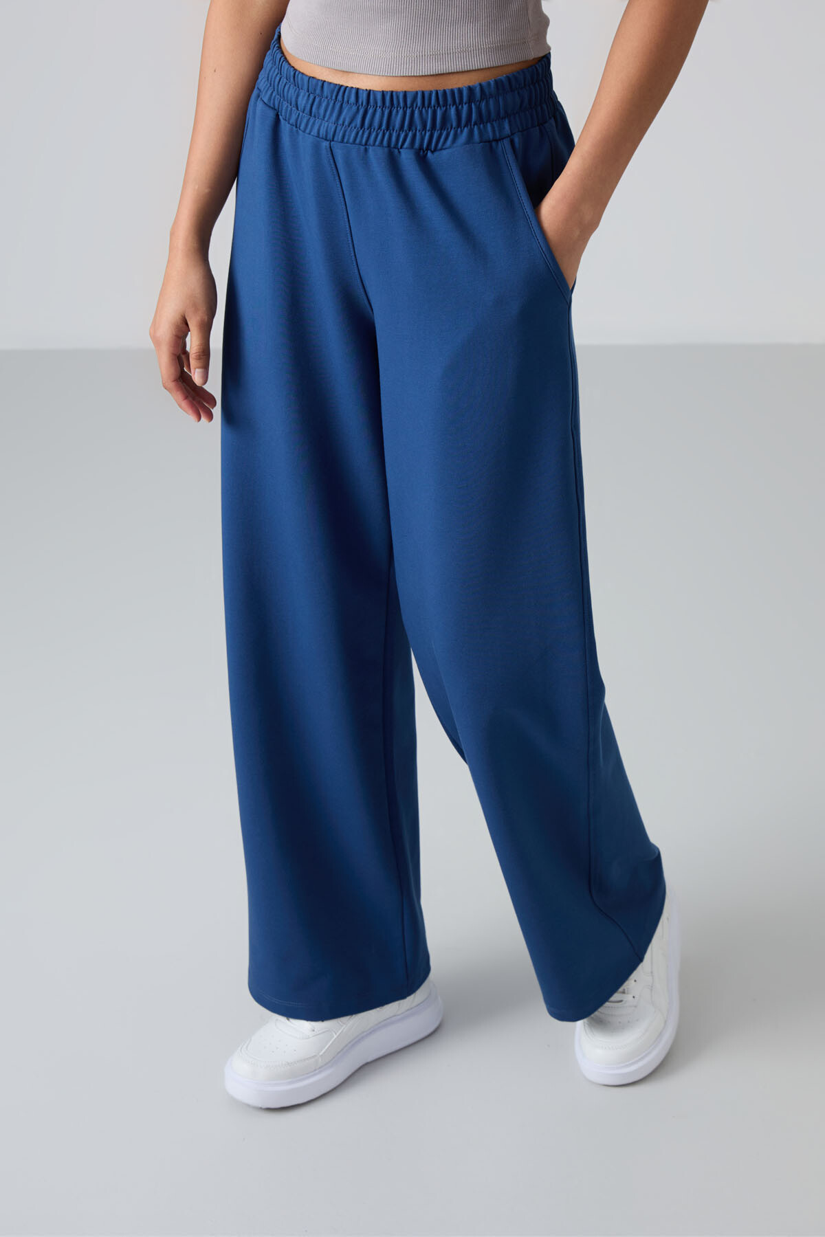 Parlament Yüksek Bel Cepli Rahat Form Geniş Paça Kadın Eşofman Alt - 94567 - TOMMYLIFE (1)