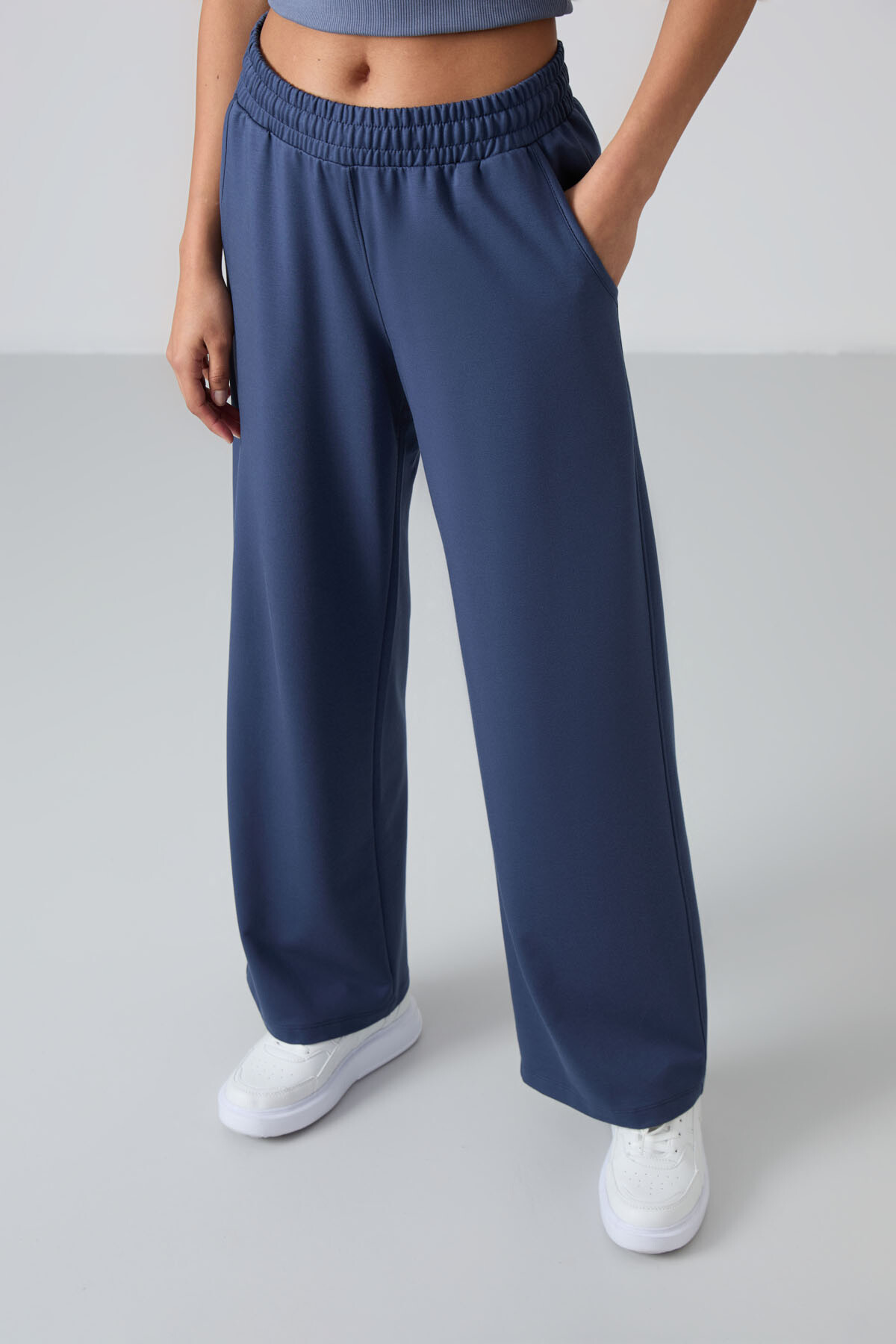 Petrol Yüksek Bel Cepli Rahat Form Geniş Paça Kadın Eşofman Alt - 94567 - TOMMYLIFE (1)