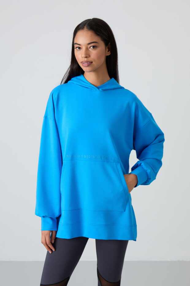 Mavi Balon Kol Yazı Nakışlı Kadın Oversize Tunik Sweatshirt - 97163