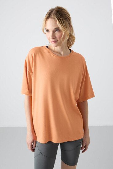 Kavun İçi Penye Modal Yumuşak Tuşeli Oversize Fit Basic Kadın T-Shirt- 97285 - Thumbnail