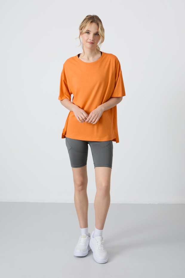 Oranj Penye Modal Yumuşak Tuşeli Oversize Fit Basic Kadın T-Shirt- 97285