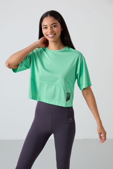 Su Yeşili Nefes Alan Dokulu İnce Esnek Oversize Fit Performans Kadın T-Shirt - 97284 