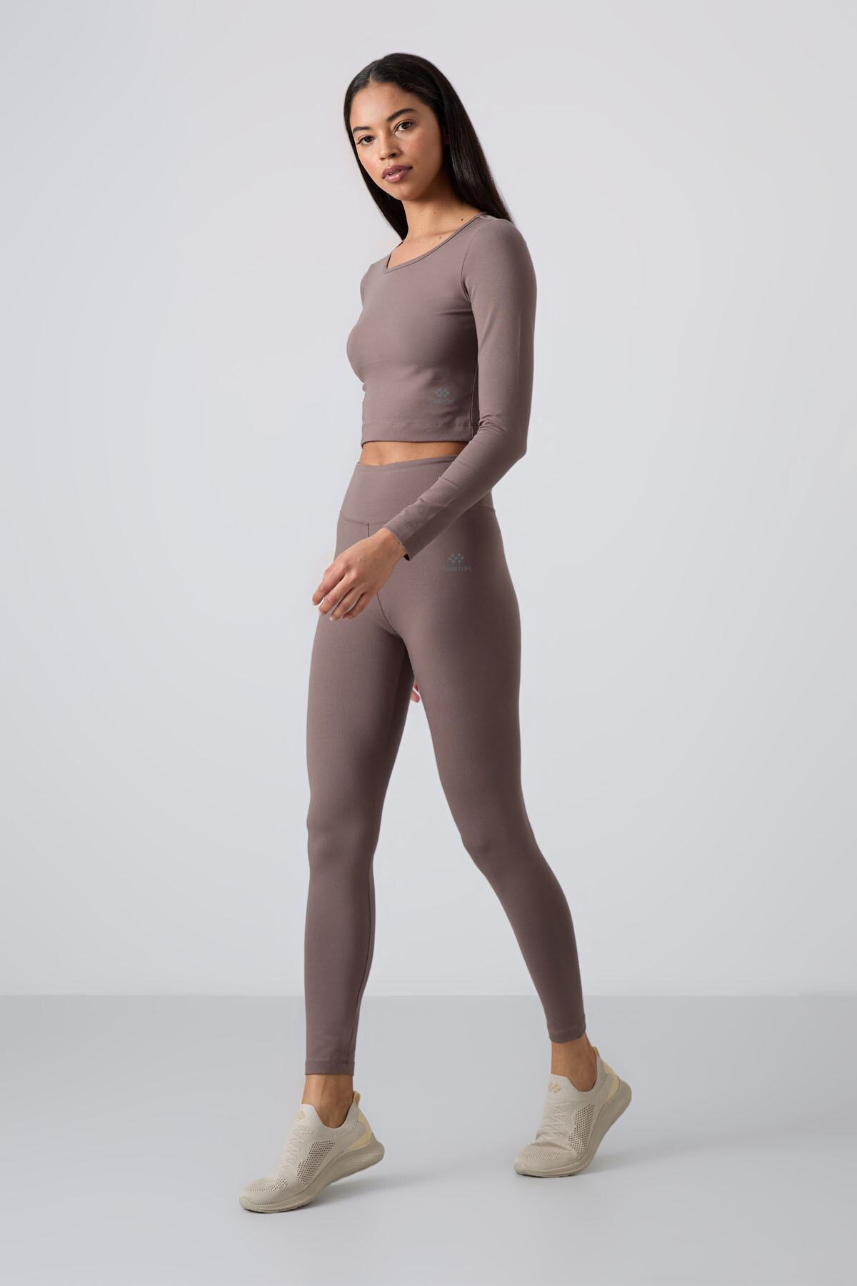 Kahvrengi Yüksek Bel Uzun Kollu Slim Fit Crop Top Kadın Tayt Takım - 95286 - TOMMYLIFE