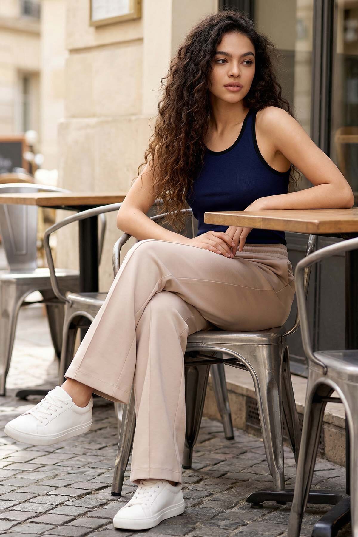 Bej Yumuşak Dokulu Cepli Ön Dikiş Detaylı Kadın Palazzo Pantolon - 94670 - TOMMYLIFE