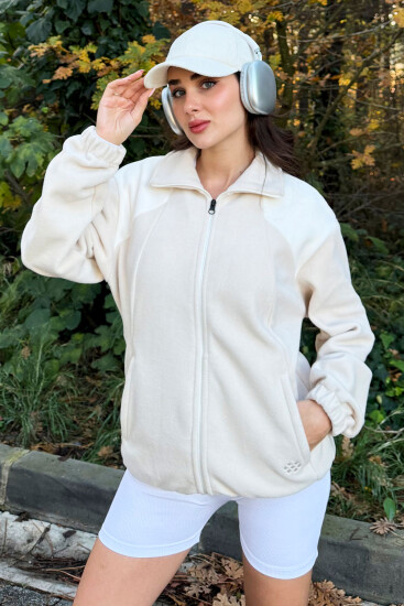 Bej Kalın Yumuşak Dokulu Dik Yaka Oversize Nakışlı Polar Kadın Sweatshirt - 97293 