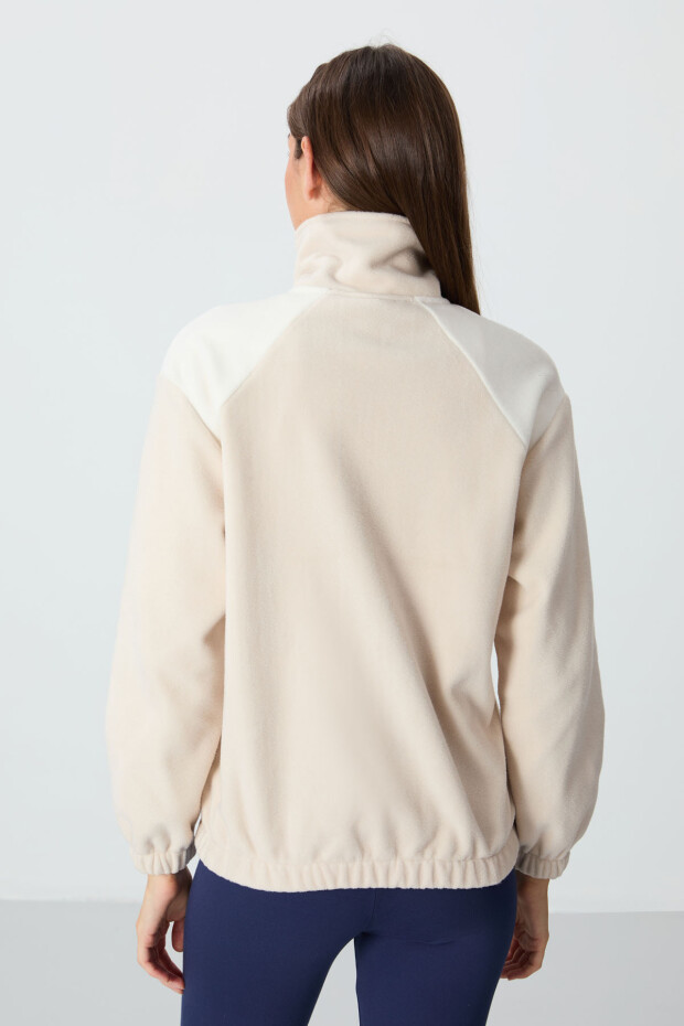 Bej Kalın Yumuşak Dokulu Dik Yaka Oversize Nakışlı Polar Kadın Sweatshirt - 97293 - 7
