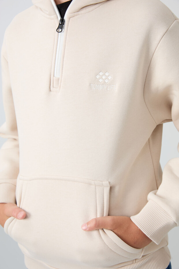 Bej Pamuklu Kalın İçi Tüylü Yumuşak Dokulu Standart Fit Nakışlı Erkek Çocuk Sweatshirt - 11244 - 4