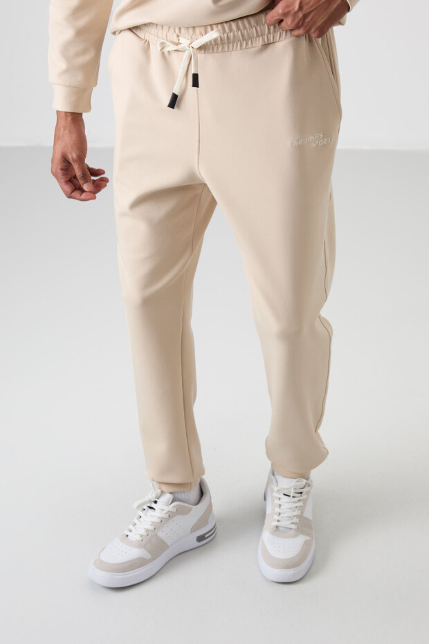 Bej Pamuklu Kalın Yumuşak Dokulu Comfort Fit Nakışlı Erkek Eşofman Takım - 85254 - 8