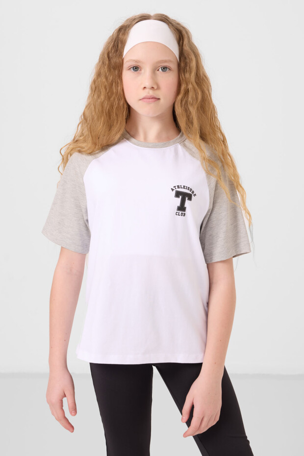 Beyaz O Yaka Pamuklu Baskılı Oversize Fit Kız Çocuk T-Shirt - 75179