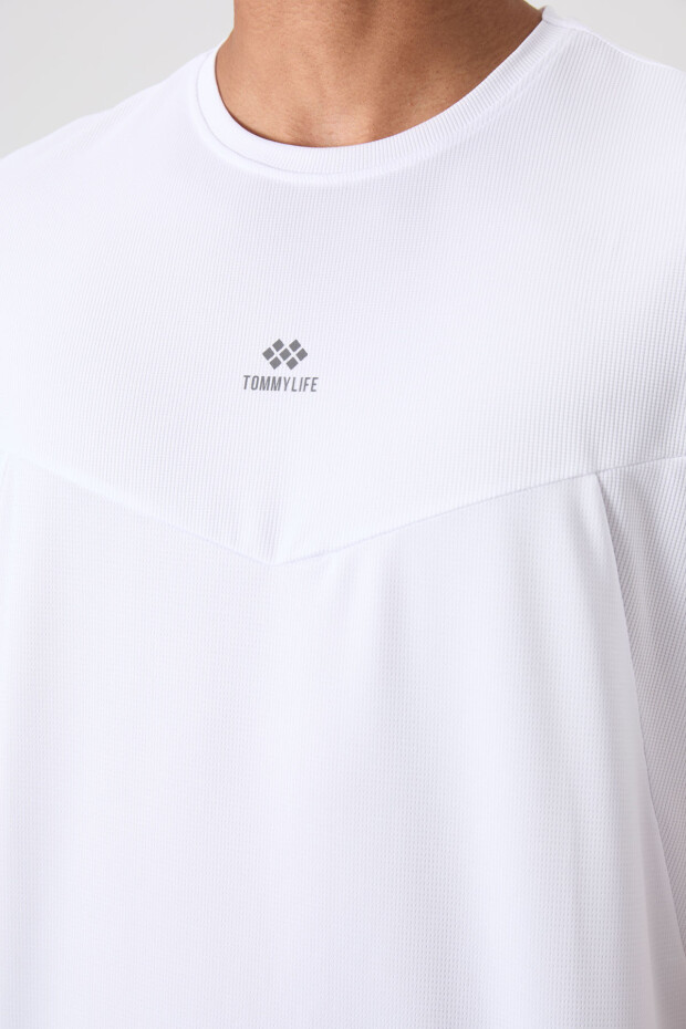 Beyaz Nefes Alan Dokulu İnce Esnek Standart Fit Erkek Performans T-Shirt - 88391 - 3