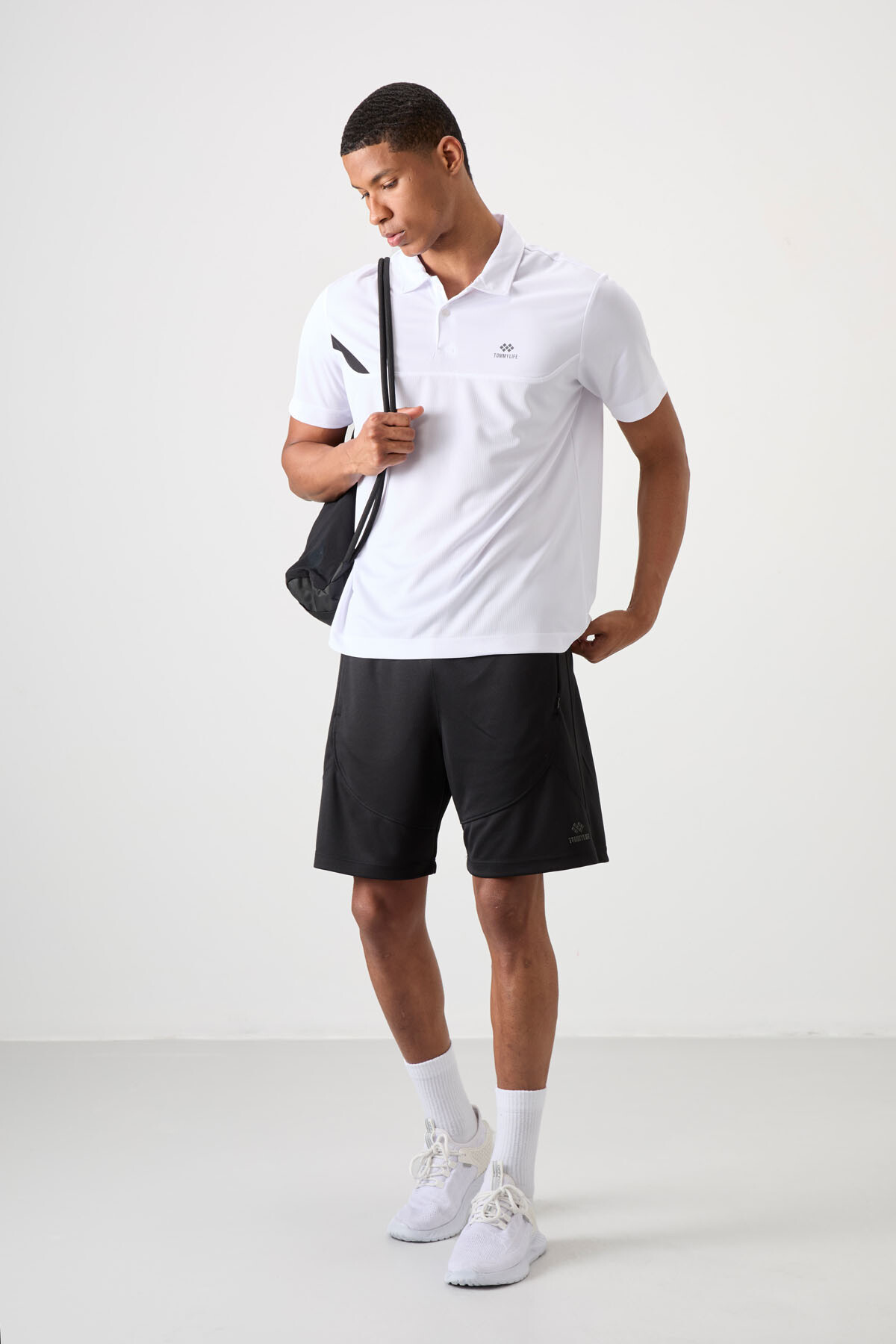 Beyaz Nefes Alan Dokulu İnce Esnek Standart Fit Polo Yaka Erkek Performans T-Shirt - 88402 - TOMMYLIFE
