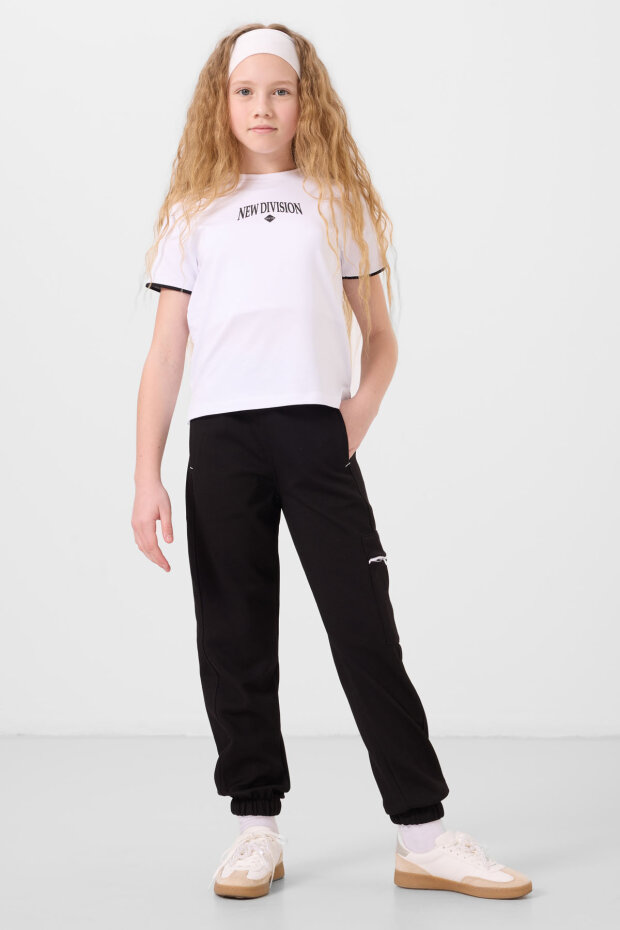 Beyaz-Siyah O Yaka Baskılı Lastik Paça Kargo Cepli Kız Çocuk Eşofman Takım - 75173 - 1