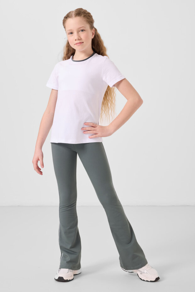 Beyaz-Haki Pamuklu O Yaka Standart Fit Basic İspanyol Paça Kız Çocuk Tayt Takım - 75192 - 1