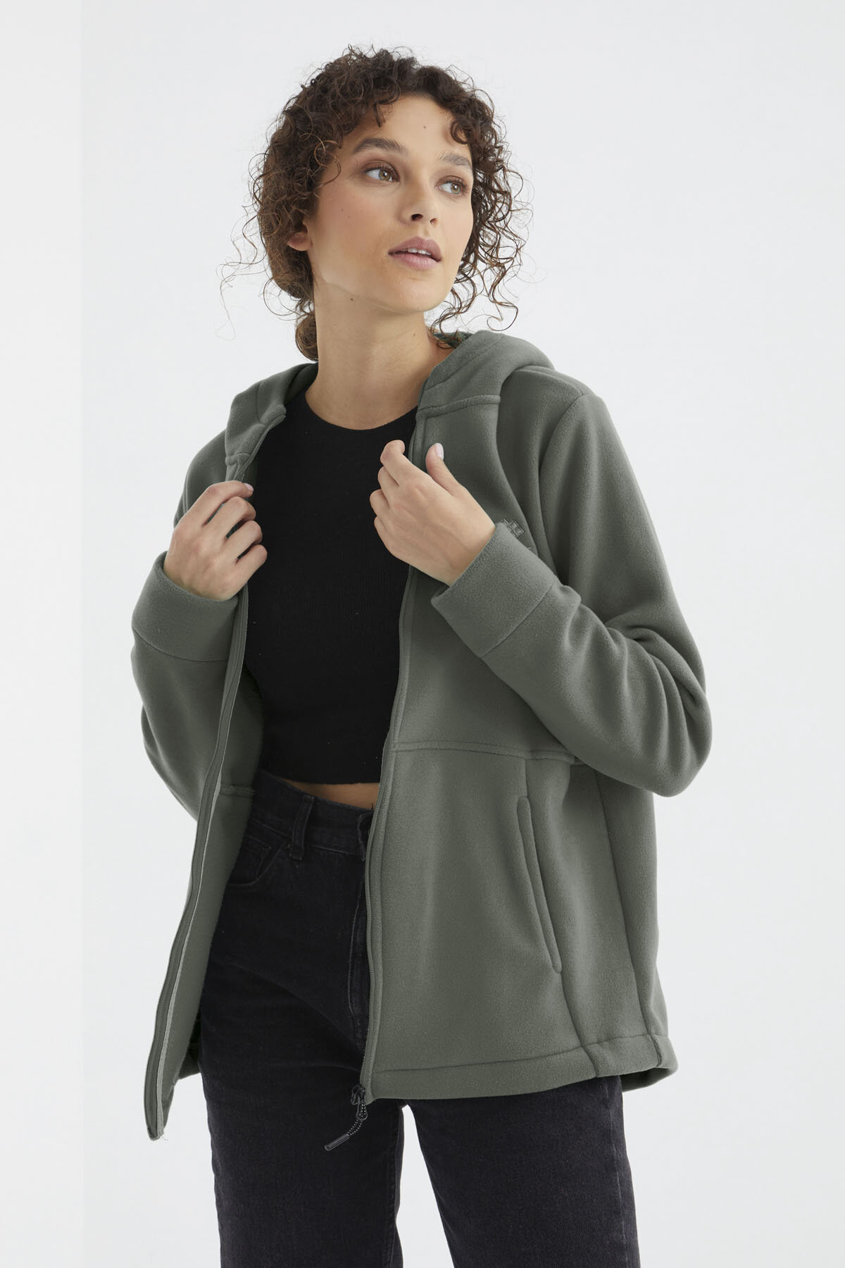 Çağla Kapüşonlu Fermuarlı Rahat Form Kadın Polar Sweatshirt - 97233 - TOMMYLIFE