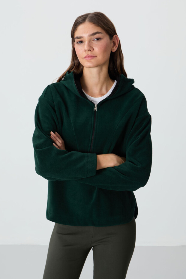 Çam Yeşili Kalın Yumuşak Dokulu Kapüşonlu Oversize Nakışlı Polar Kadın Sweatshirt -97286