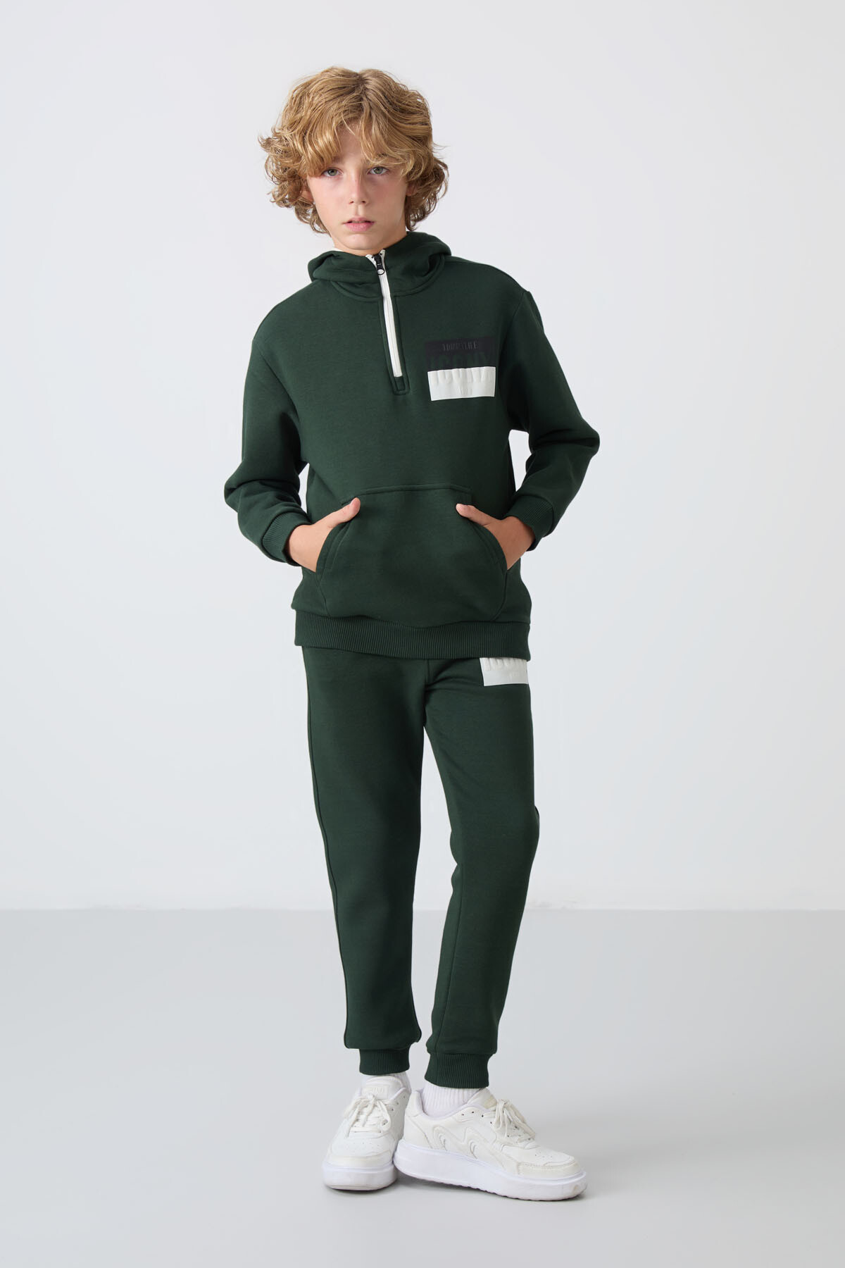 Çam Yeşil Pamuklu Kalın İçi Tüylü Standart Fit Baskılı Erkek Çocuk Eşofman Takım - 11246 - TOMMYLIFE