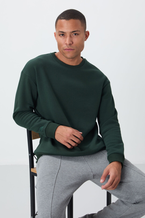 Çam Yeşil Pamuklu Kalın İçi Tüylü Yumuşak Dokulu Comfort Fit Nakışlı Erkek Sweatshirt -88418