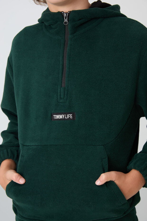 Çam Yeşil Kalın Yumuşak Dokulu Standart Fit Nakışlı Polar Erkek Çocuk Sweatshirt - 11230 - 3