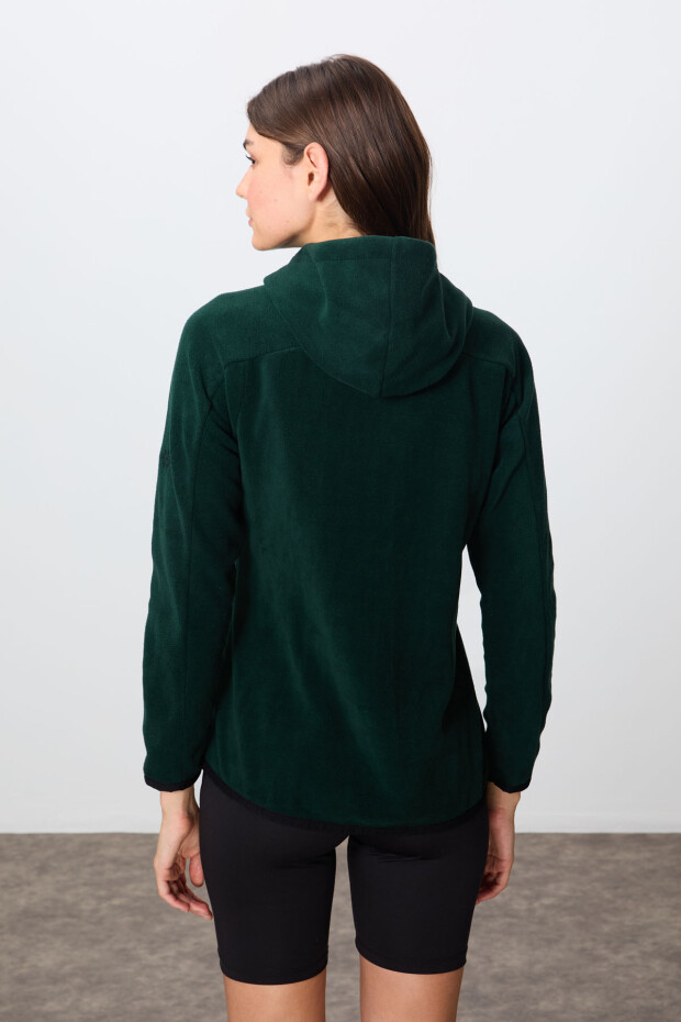Çam Yeşili Kalın Yumuşak Dokulu Kapüşonlu Standart Fit Nakışlı Polar Kadın Sweatshirt -97287 - 6