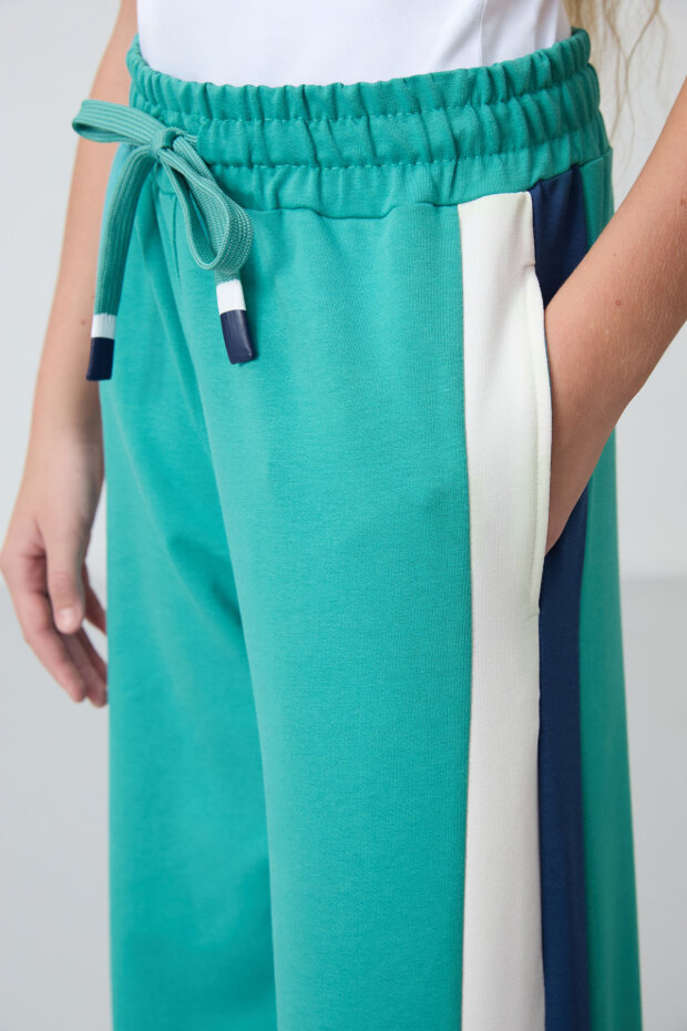 Deniz Yeşil Yırtmaç Detaylı Cepli Geniş Paça Kız Çocuk Eşofman Alt - 75141 - 4