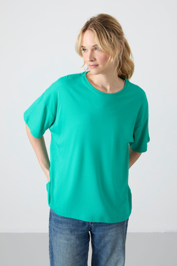 Deniz Yeşili Penye Modal Yumuşak Tuşeli Oversize Fit Basic Kadın T-Shirt- 97285 - 2
