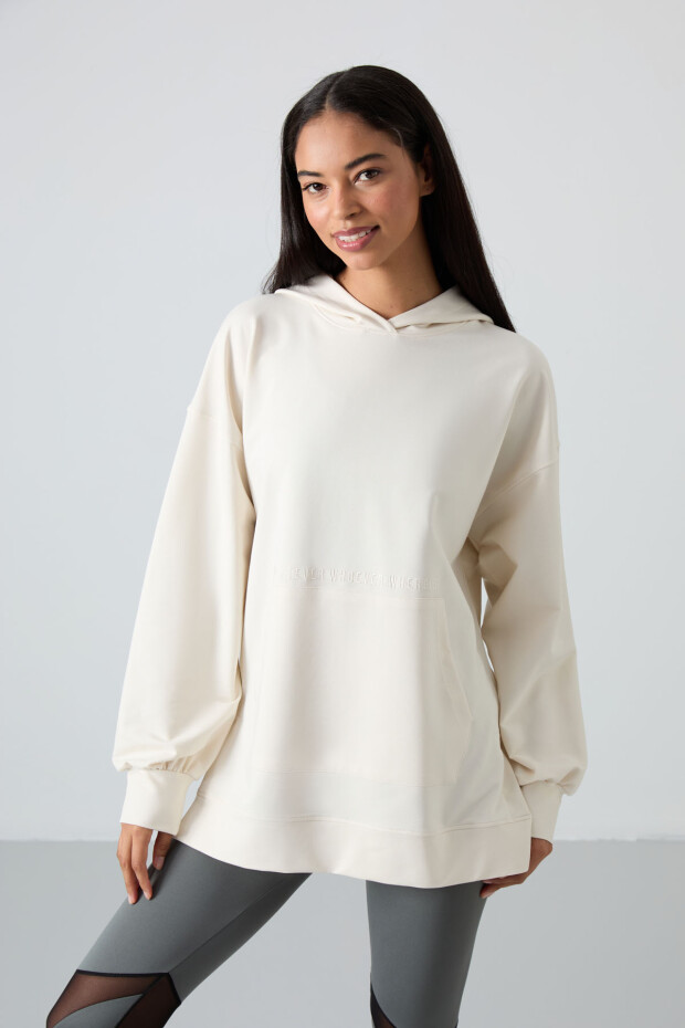 Ekru Balon Kol Yazı Nakışlı Kadın Rahat Form Tunik Sweatshirt - 97163 - 5