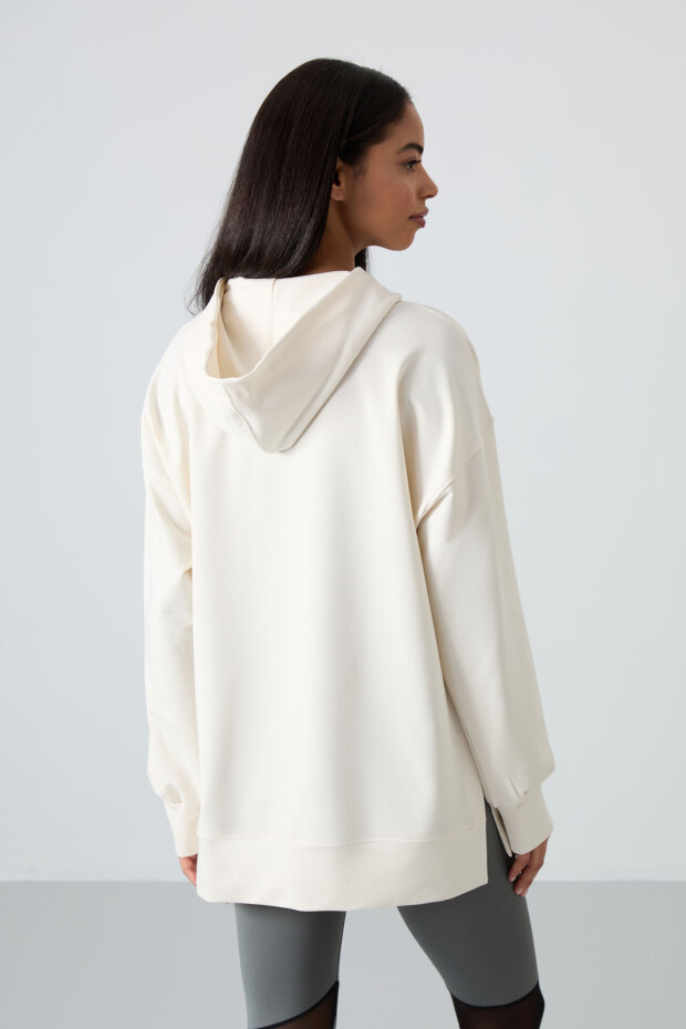 Ekru Balon Kol Yazı Nakışlı Kadın Rahat Form Tunik Sweatshirt - 97163 - 6