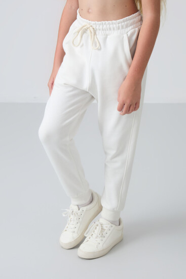 Ekru Pamuklu İçi Tüylü Yumuşak Dokulu Standart Fit Nakışlı Kız Çocuk Eşofman Takım - 75148 - TOMMYLIFE (1)