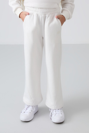 Ekru Pamuklu İçi Tüylü Yumuşak Dokulu Standart Fit Nakışlı Kız Çocuk Eşofman Takım - 75162 - TOMMYLIFE (1)