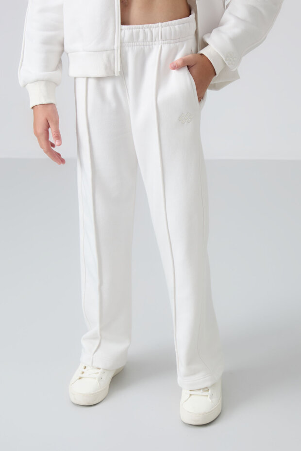 Ekru Pamuklu İçi Tüylü Yumuşak Dokulu Standart Fit Nakışlı Kız Çocuk Eşofman Takım - 75161 - 2