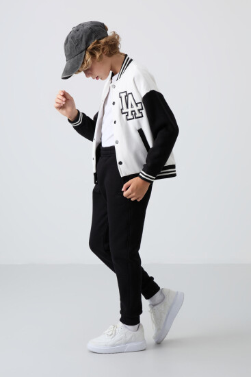 Ekru Pamuklu Kalın İçi Tüylü Yumuşak Dokulu Standart Fit Nakışlı Erkek Çocuk Kolej Ceket - 11258 - TOMMYLIFE (1)