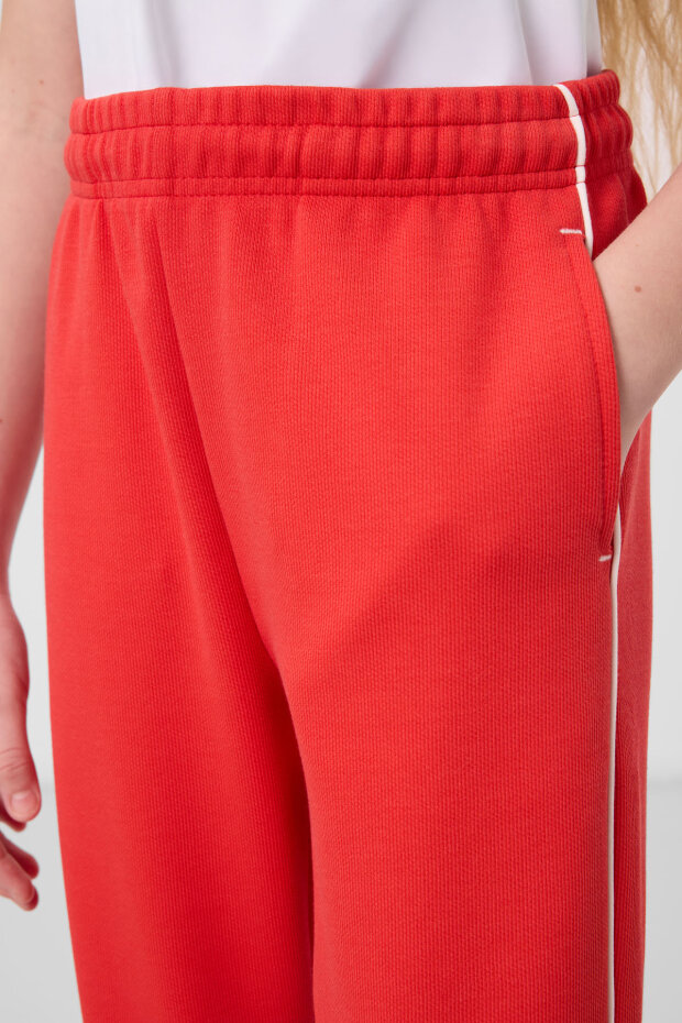 Ekru-Fiesta O Yaka Baskılı Lastik Paçalı Standart Fit Kız Çocuk Eşofman Takım - 75186 - 4