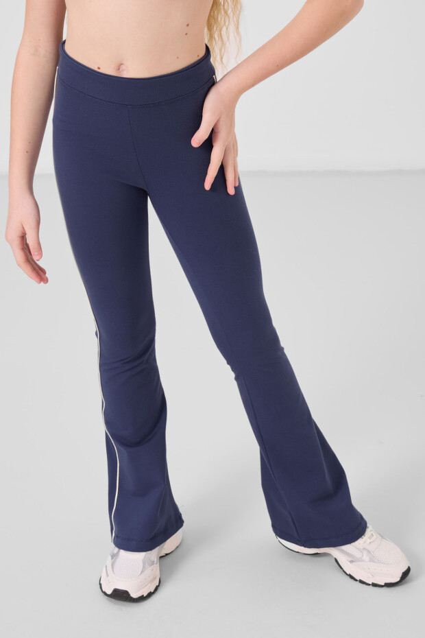 Ekru-İndigo Pamuklu O Yaka Standart Fit Basic İspanyol Paça Kız Çocuk Tayt Takım - 75192
