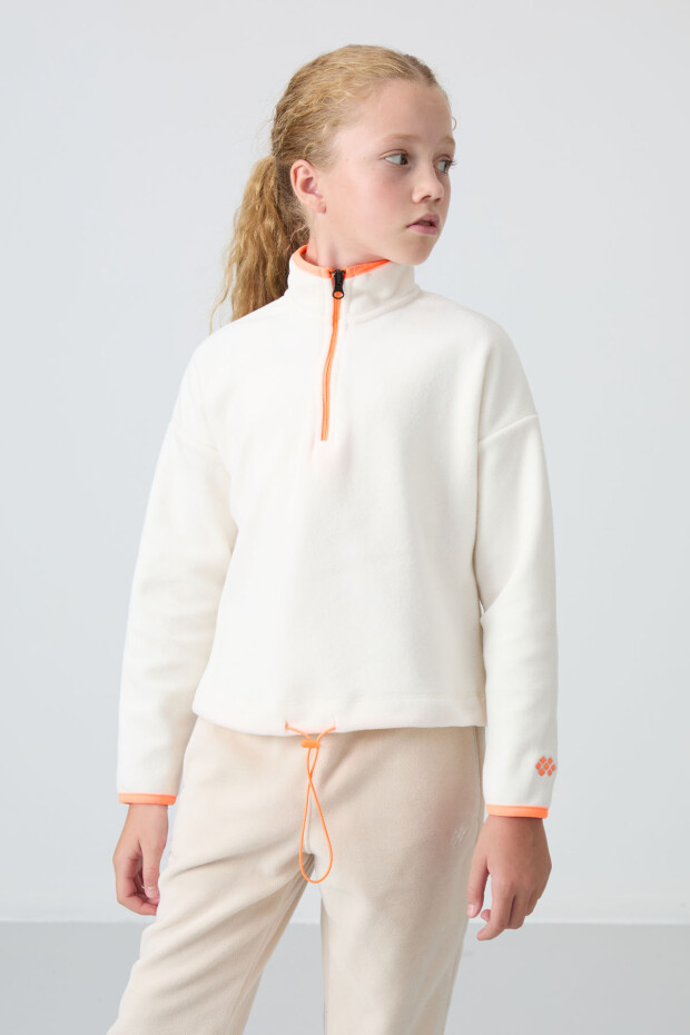 Ekru Kalın Yumuşak Dokulu Standart Fit Nakışlı Polar Kız Çocuk Sweatshirt - 75151 - 1