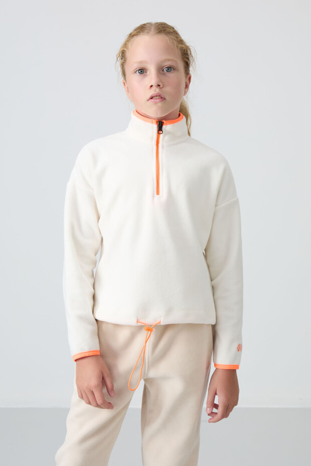 Ekru Kalın Yumuşak Dokulu Standart Fit Nakışlı Polar Kız Çocuk Sweatshirt - 75151 - 3