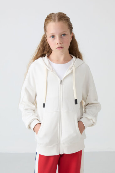 Ekru Pamuklu İçi Tüylü Yumuşak Dokulu Standart Fit Nakışlı Kız Çocuk Sweatshirt - 75149 