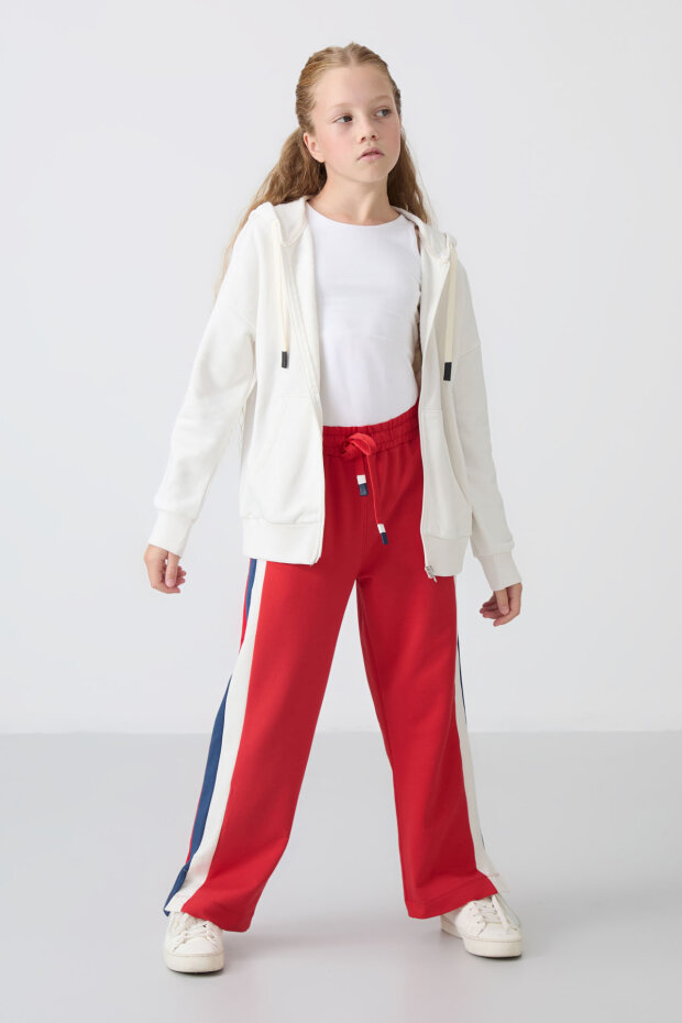 Ekru Pamuklu İçi Tüylü Yumuşak Dokulu Standart Fit Nakışlı Kız Çocuk Sweatshirt - 75149 - 1