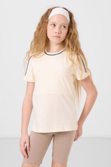 Ekru Pamuklu O Yaka Standart Fit Basic Kız Çocuk T-Shirt - 75177 - Thumbnail