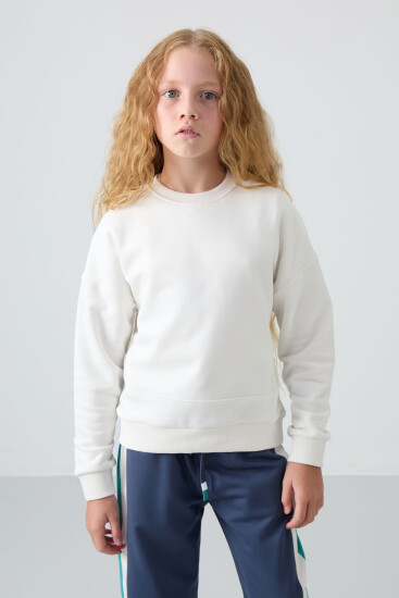 Ekru Pamuklu İçi Tüylü Yumuşak Dokulu Rahat Form Nakışlı Kız Çocuk Sweatshirt - 75150 