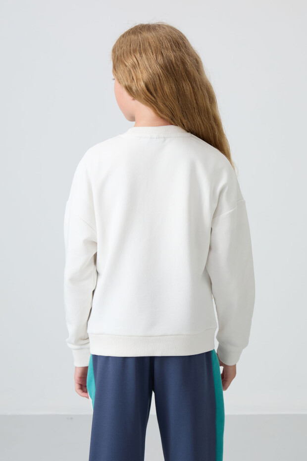 Ekru Pamuklu İçi Tüylü Yumuşak Dokulu Rahat Form Nakışlı Kız Çocuk Sweatshirt - 75150 - 5