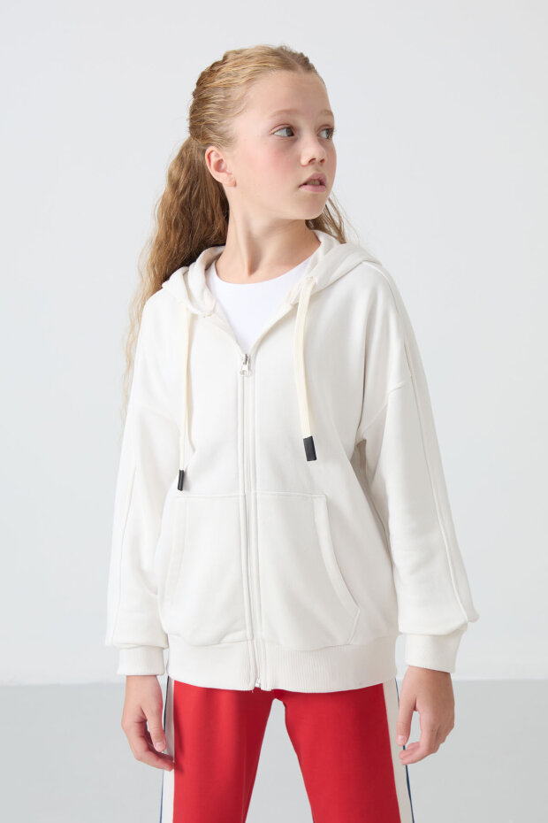 Ekru Pamuklu İçi Tüylü Yumuşak Dokulu Standart Fit Nakışlı Kız Çocuk Sweatshirt - 75149 - 3