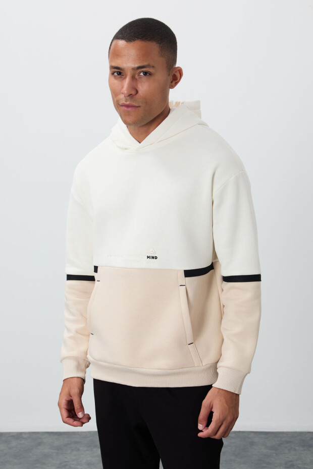 Ekru Pamuklu Kalın İçi Tüylü Yumuşak Dokulu Comfort Fit Nakışlı Erkek Sweatshirt - 88417 - 6