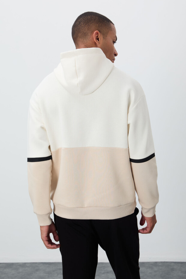 Ekru Pamuklu Kalın İçi Tüylü Yumuşak Dokulu Comfort Fit Nakışlı Erkek Sweatshirt - 88417 - 7